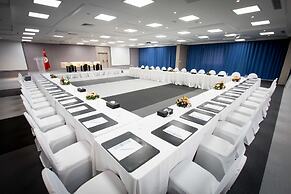 Golden Tulip El Mechtel