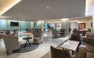 Golden Tulip El Mechtel