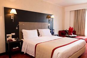 Golden Tulip El Mechtel