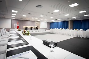 Golden Tulip El Mechtel