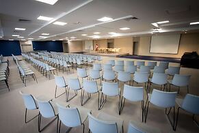 Golden Tulip El Mechtel