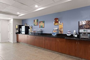 Microtel Inn & Suites by Wyndham Zephyrhills