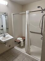 GrandStay Hotel & Suites Becker Big Lake