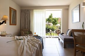 Giannoulis – Santa Marina Beach