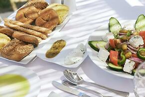 Giannoulis – Grand Bay Beach Resort - Adults Only