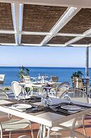 Giannoulis – Grand Bay Beach Resort - Adults Only