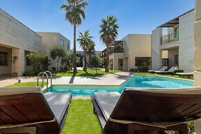 Giannoulis – Grand Bay Beach Resort - Adults Only