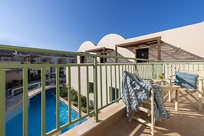 Giannoulis – Grand Bay Beach Resort - Adults Only