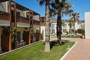 Giannoulis – Grand Bay Beach Resort - Adults Only