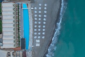 Giannoulis – Grand Bay Beach Resort - Adults Only
