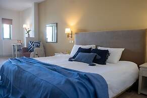 Giannoulis – Grand Bay Beach Resort - Adults Only