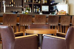 Giannoulis – Grand Bay Beach Resort - Adults Only