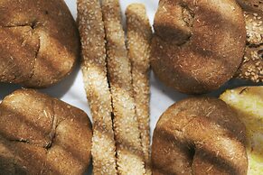 Giannoulis – Grand Bay Beach Resort - Adults Only