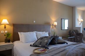 Giannoulis – Grand Bay Beach Resort - Adults Only