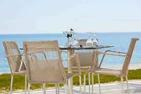 Giannoulis – Grand Bay Beach Resort - Adults Only