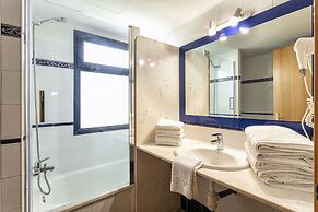 Pins Platja Apartments