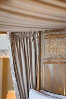 Red Lion Hotel, Hillingdon