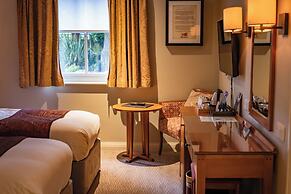 Red Lion Hotel, Hillingdon