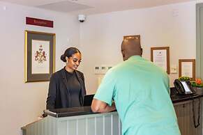 Red Lion Hotel, Hillingdon