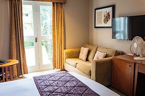 Red Lion Hotel, Hillingdon