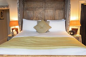 Red Lion Hotel, Hillingdon