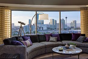 Renaissance Las Vegas Hotel