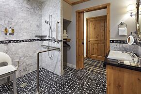 The Landing Resort & Spa