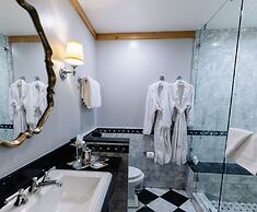 The Landing Resort & Spa