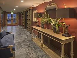 The Landing Resort & Spa