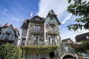Villa Augeval Hôtel & Spa