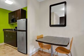 Studio 6 Atlanta, GA - Chamblee