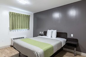 Studio 6 Savannah, GA