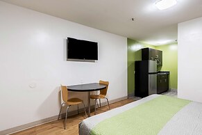 Studio 6 Savannah, GA