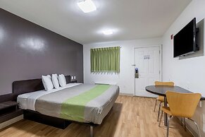 Studio 6 Savannah, GA