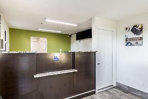 Studio 6 Savannah, GA