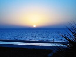 Sandalfoot Beachfront Condominium