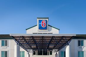 Motel 6 Anchorage, AK - Midtown