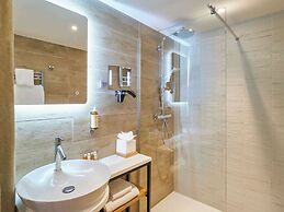 Mercure Avignon Gare TGV