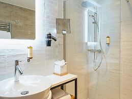 Mercure Avignon TGV Hotel et Spa