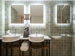 Mercure Avignon TGV Hotel et Spa
