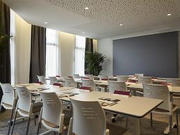 Mercure Avignon TGV Hotel et Spa