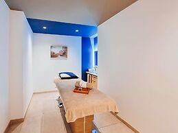 Mercure Avignon TGV Hotel et Spa