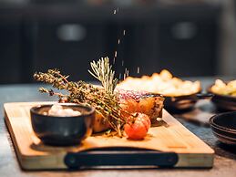 Mercure Avignon TGV Hotel et Spa