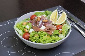 Holiday Inn Express Santiago Las Condes by IHG