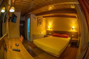 Hotel Chris