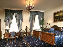 Grand Hotel London
