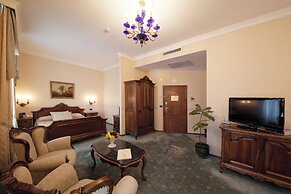 Grand Hotel London