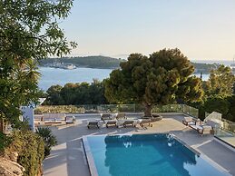 The Roc Club, A Grecotel Hotel To Live