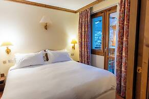 Hotel Alaska Cortina