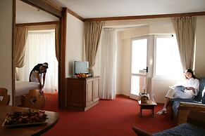 Hotel Alaska Cortina